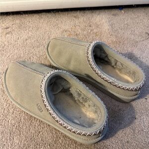 UGG Tasman in Grey